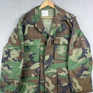Army Combat Coat DLA100-81-C-2413 L Woodland Camouflage Pattern Military‎